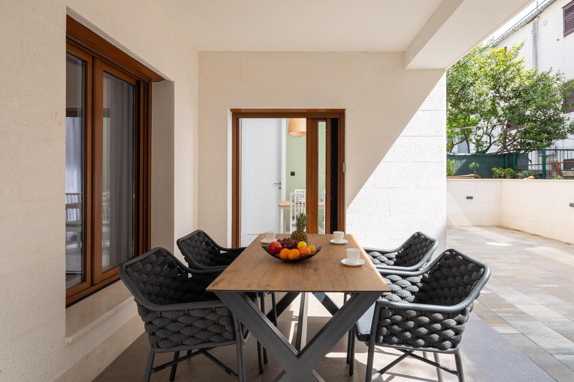 Kovac Family Apartment *
